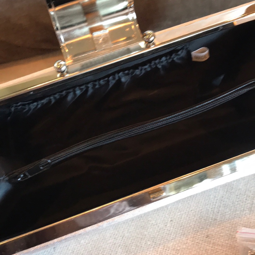 Silver Rhinestone Clutch - Picture 4 of 5